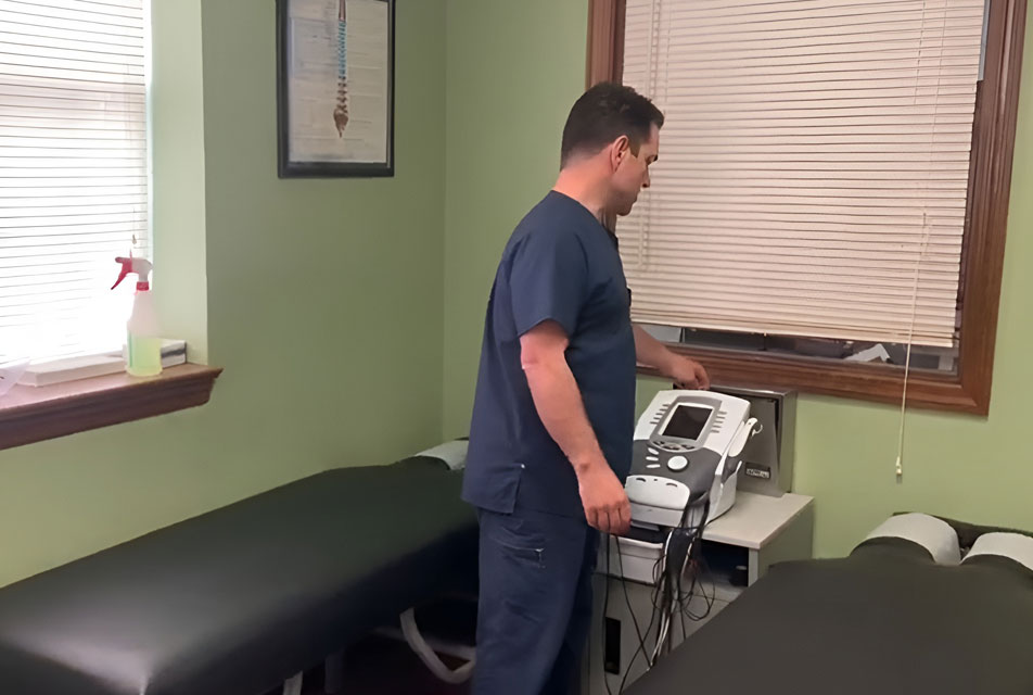 Monroeville Auto Accident Injury Chiropractic In Monroeville treatment room 2